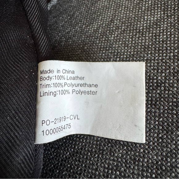 The Sak 100% Leather Cream Shoulder Bag - Picture 12 of 16